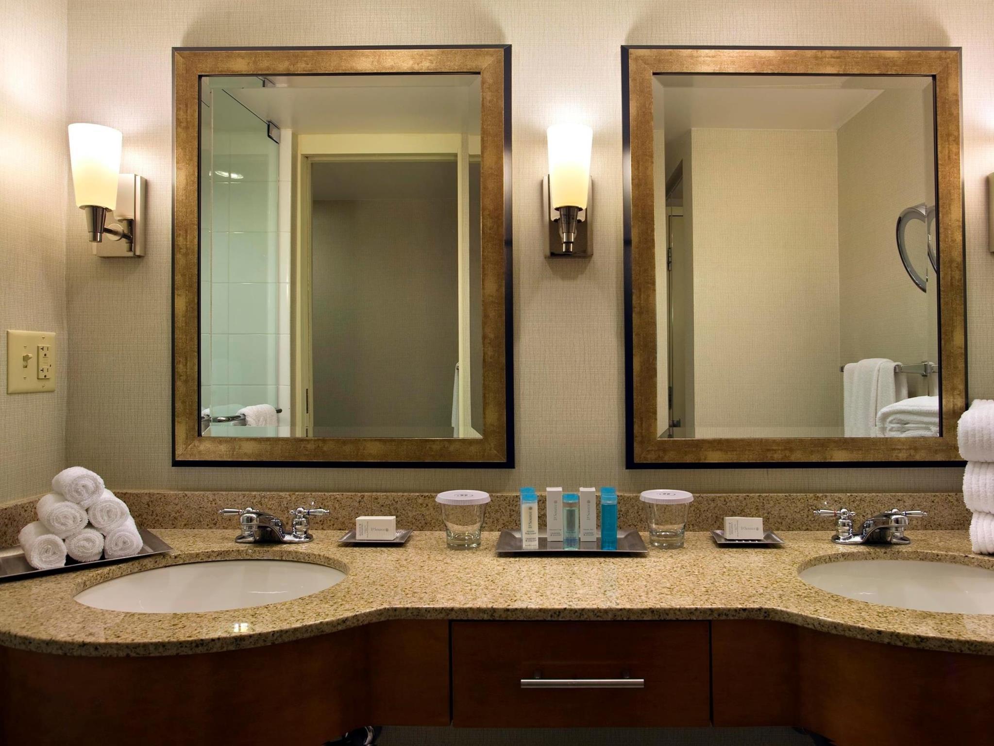 ฮิลตัน ฮาร์ตฟอร์ด Hotel ภายนอก รูปภาพ
